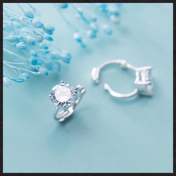 925 Sterling Silver Dazzling CZ Cuff Earrings - Picture 8 of 9